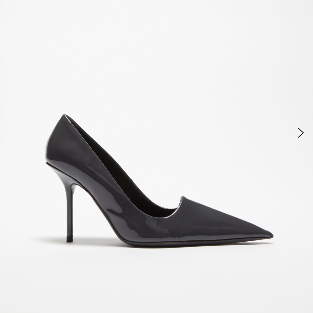 Acne Studios, new, size 38, classic pumps in grey